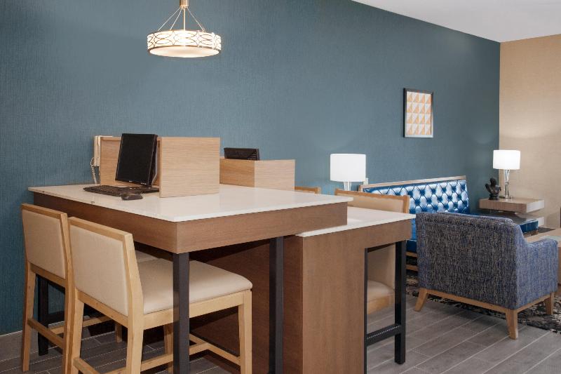 Holiday Inn Express Hotel & Suites Dayton West   Brookville By Ihg