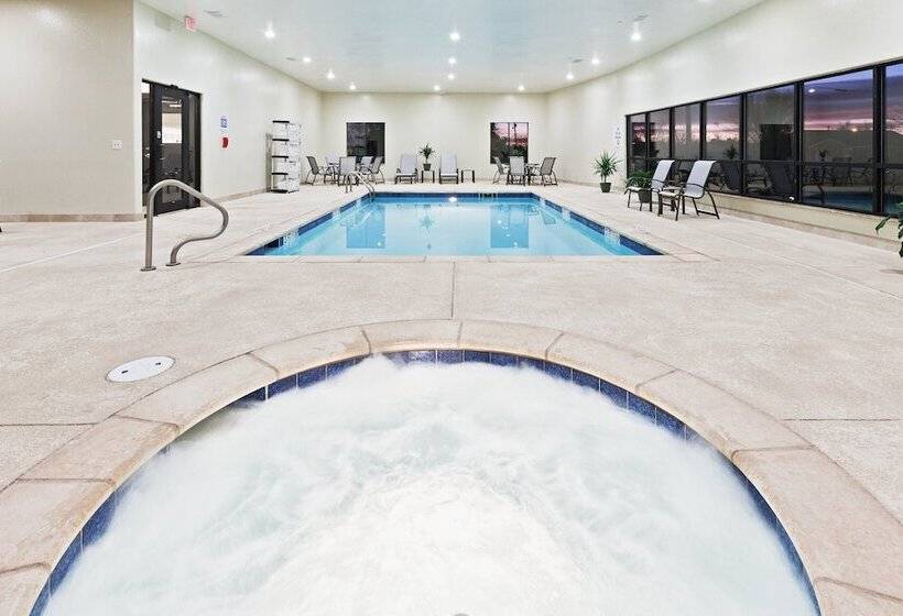 Holiday Inn Express Hotel & Suites Brownfield By Ihg