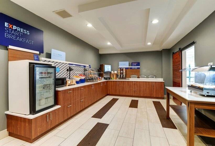 Holiday Inn Express Hotel & Suites Bryan Montpelier, An Ihg