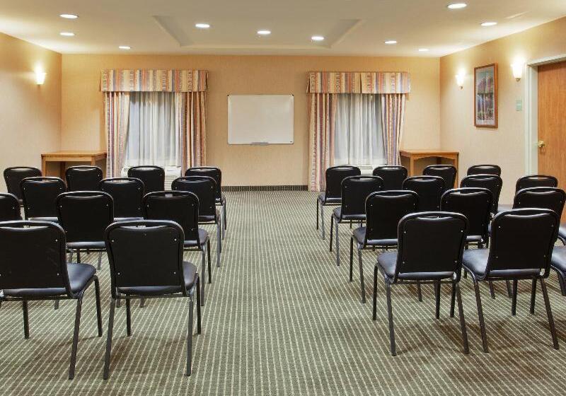 Holiday Inn Express Hotel & Suites Carson City, An Ihg