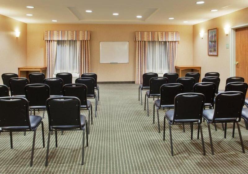 Holiday Inn Express Hotel & Suites Carson City, An Ihg