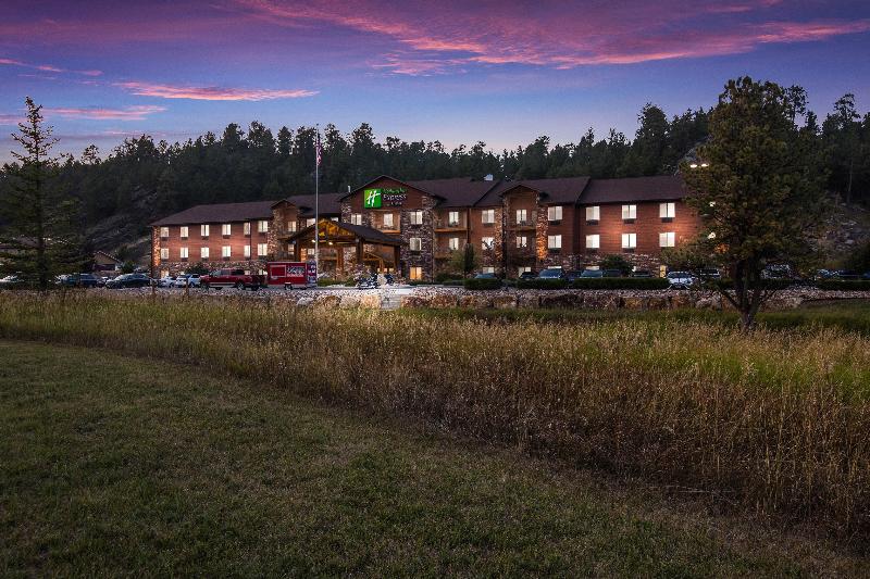 فندق Holiday Inn Express & Suites Custer Mt Rushmore