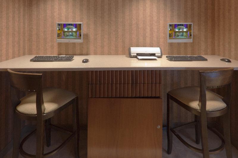 Holiday Inn Express Hotel & Suites Deadwood Gold Dust Casino By Ihg