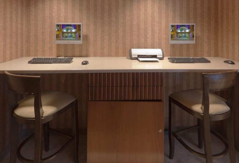 Holiday Inn Express Hotel & Suites Deadwood Gold Dust Casino By Ihg