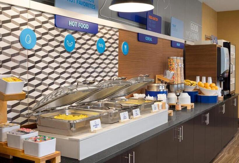 Holiday Inn Express Hotel & Suites Edmond, An Ihg