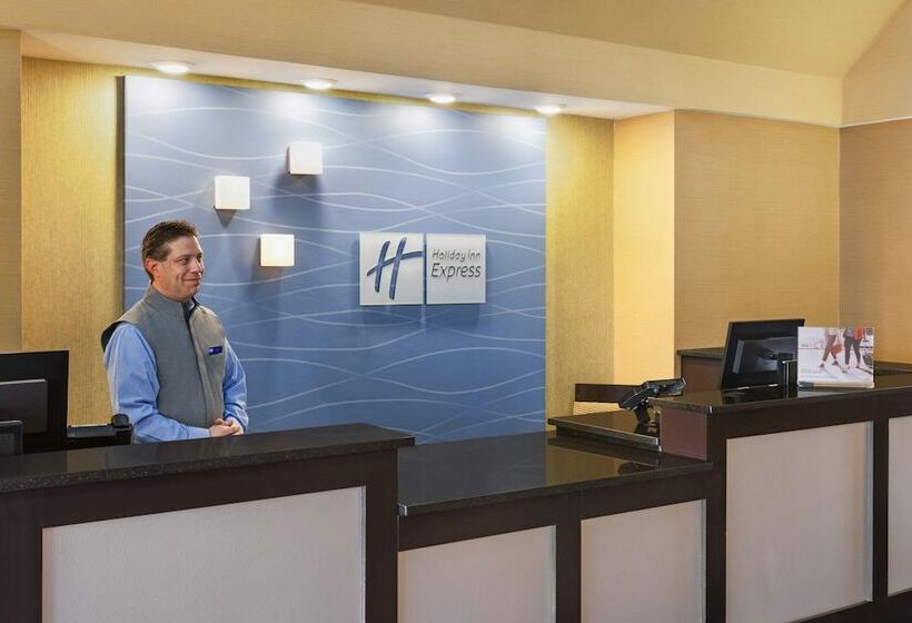Holiday Inn Express Hotel & Suites Edmond, An Ihg