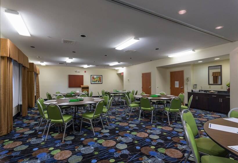 Holiday Inn Express Hotel & Suites Edmond, An Ihg