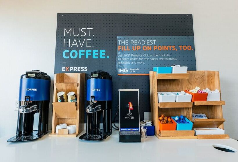 Holiday Inn Express Hotel & Suites Hamburg, An Ihg