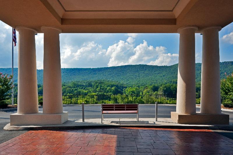 Holiday Inn Express Hotel & Suites Harriman, An Ihg