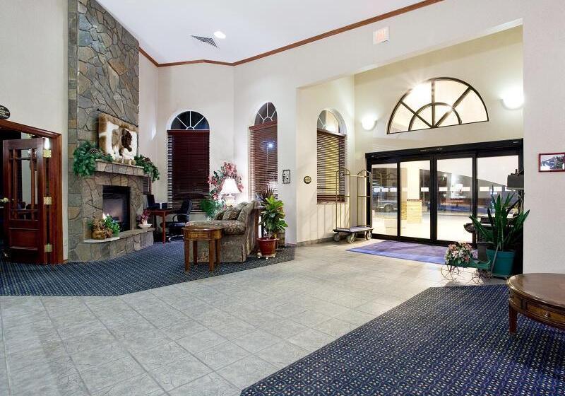 בית מלון כפרי Americinn By Wyndham Hill City Mt Rushmore