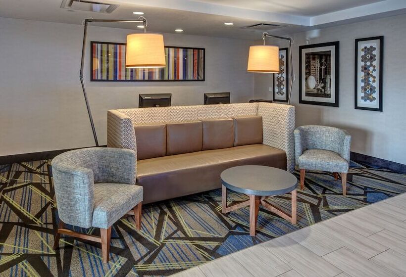 Holiday Inn Express Hotel & Suites Jackson Northeast, An Ihg