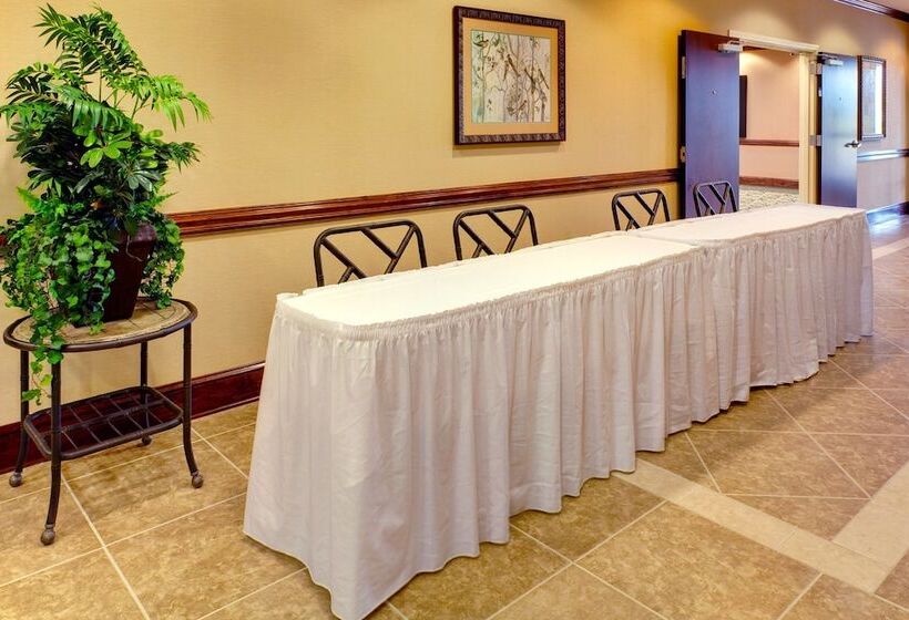 Holiday Inn Express Hotel & Suites Millington Memphis Area, An Ihg