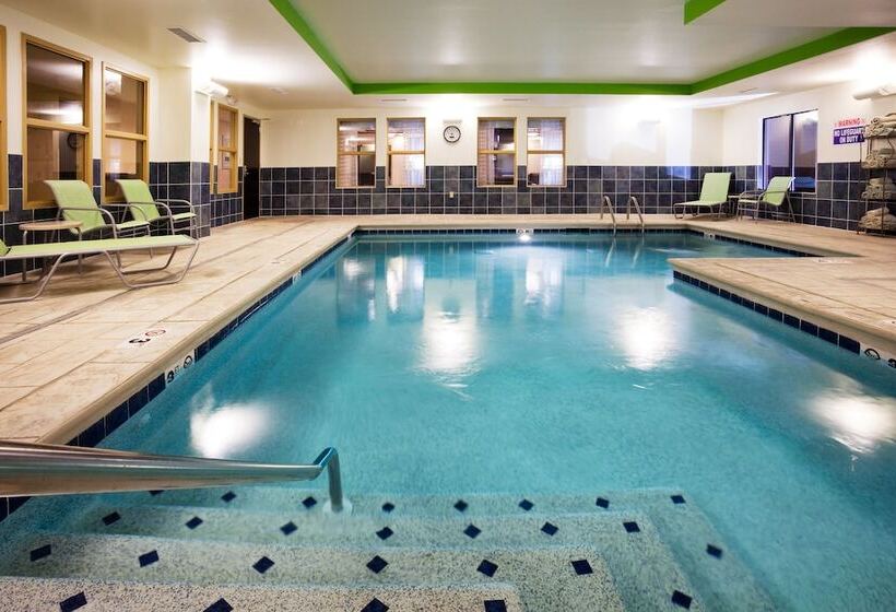 Holiday Inn Express Hotel & Suites Newport South, An Ihg