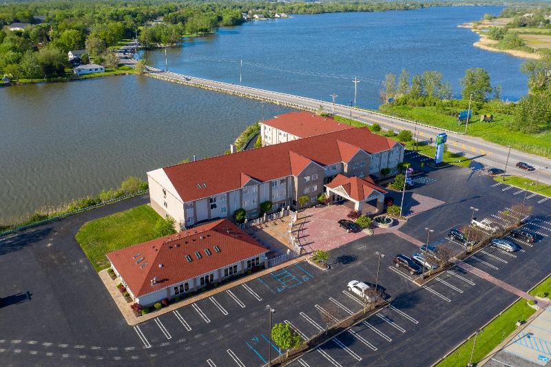 Holiday Inn Express Hotel & Suites Port Clinton Catawba Island, An Ihg