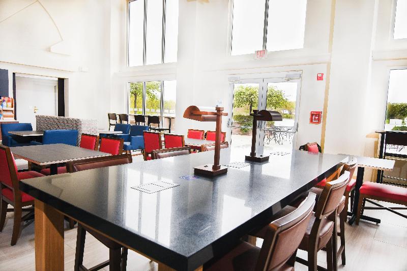 Holiday Inn Express Hotel & Suites Port Clinton Catawba Island, An Ihg