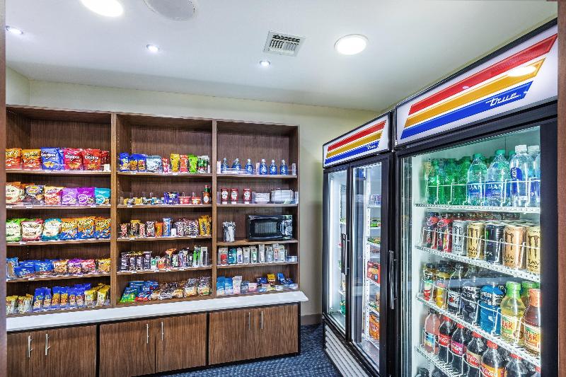 فندق Holiday Inn Express And Suites Pryor, An Ihg