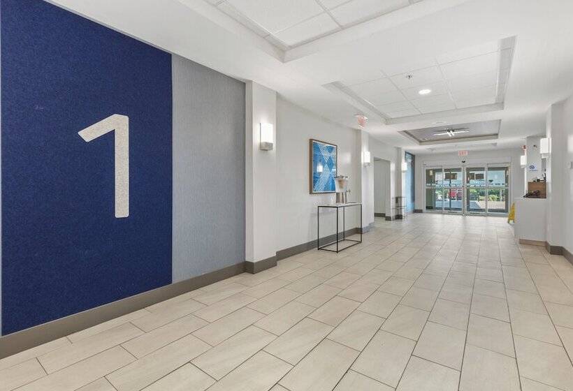 فندق Holiday Inn Express & Suites Starkville By Ihg