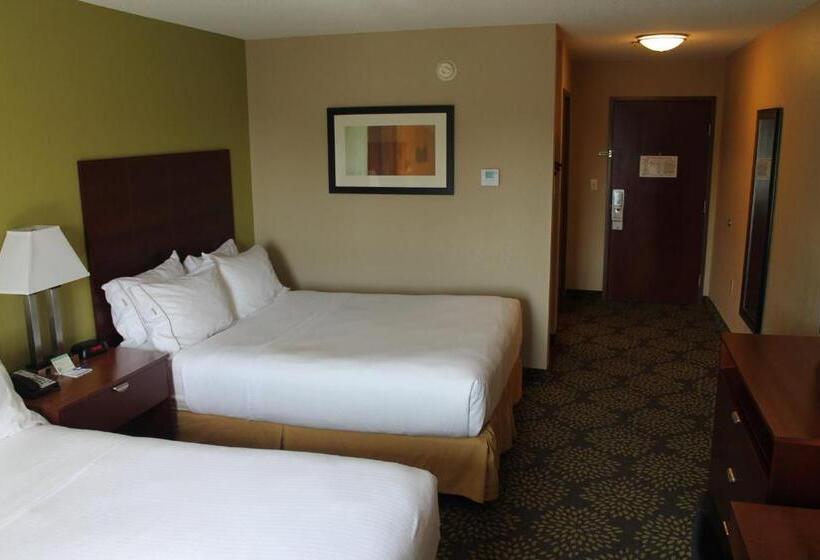 فندق Holiday Inn Express & Suites Starkville By Ihg
