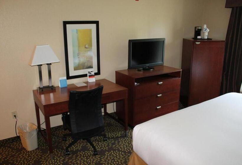 فندق Holiday Inn Express & Suites Starkville By Ihg