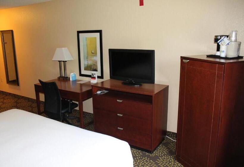 فندق Holiday Inn Express & Suites Starkville By Ihg