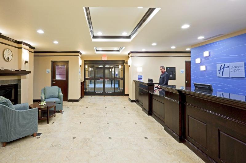 Holiday Inn Express Hotel & Suites Syracuse North Airport Area, An Ihg