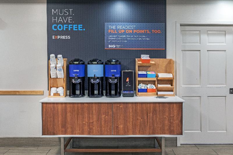 فندق Holiday Inn Express & Suites Tulsa S Broken Arrow Hwy 51 By Ihg