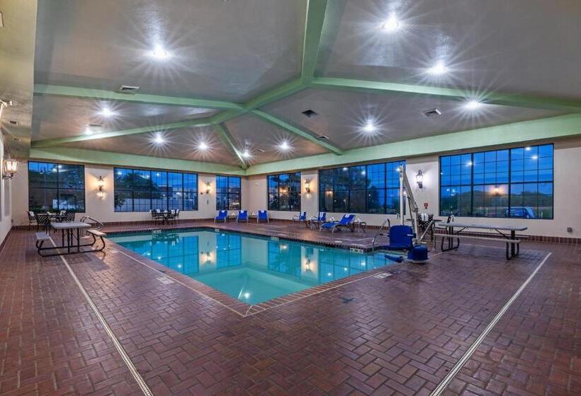 فندق Holiday Inn Express & Suites Tulsa S Broken Arrow Hwy 51 By Ihg