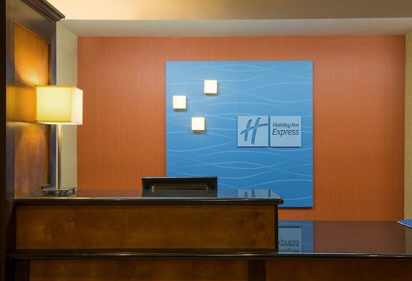 Holiday Inn Express Hotel & Suites Wauseon, An Ihg