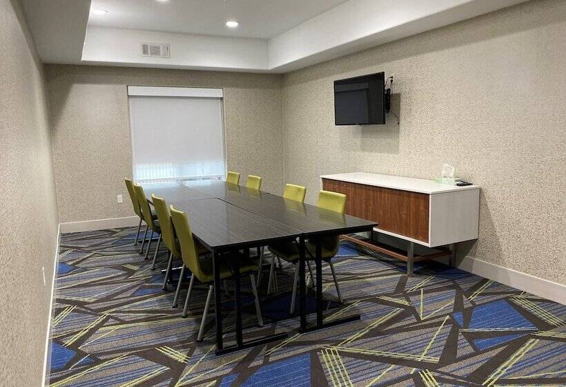 Holiday Inn Express Hotel & Suites Pauls Valley By Ihg
