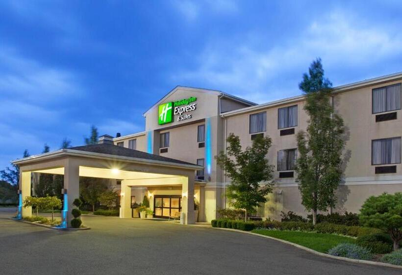 호텔 Holiday Inn Express & Suites Alliance, An Ihg