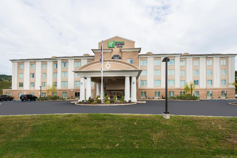 هتل Holiday Inn Express And Suites Dickson City, An Ihg