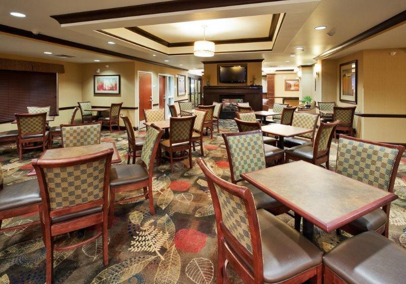 ホテル Holiday Inn Express And Suites Great Falls, An Ihg