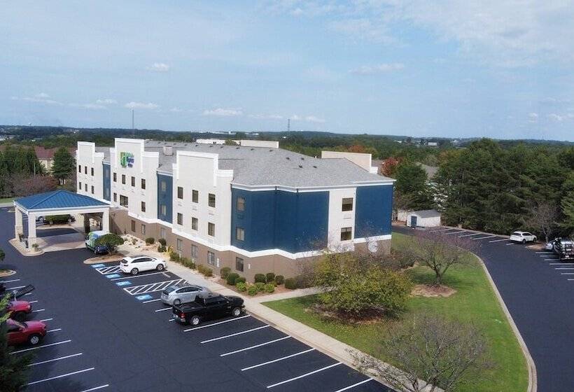 فندق Holiday Inn Express & Suites Greenville Airport, An Ihg