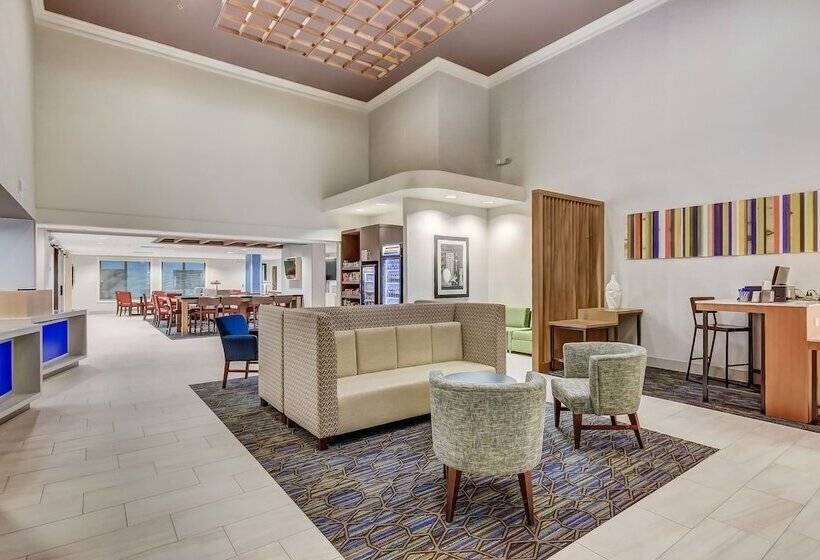 فندق Holiday Inn Express & Suites Greenville Airport, An Ihg