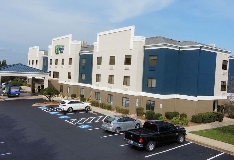 فندق Holiday Inn Express & Suites Greenville Airport, An Ihg
