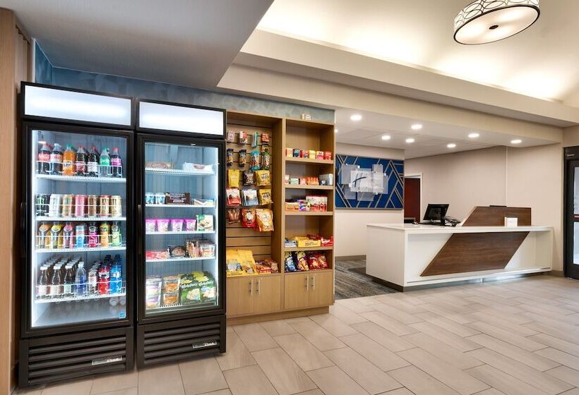 هتل Holiday Inn Express And Suites Helena, An Ihg