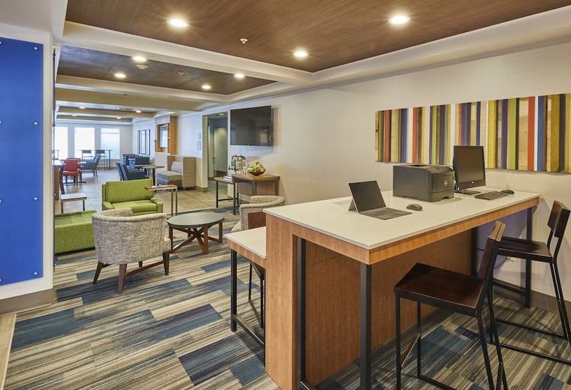 Holiday Inn Express Hotel & Suites Medford Central Point, An Ihg