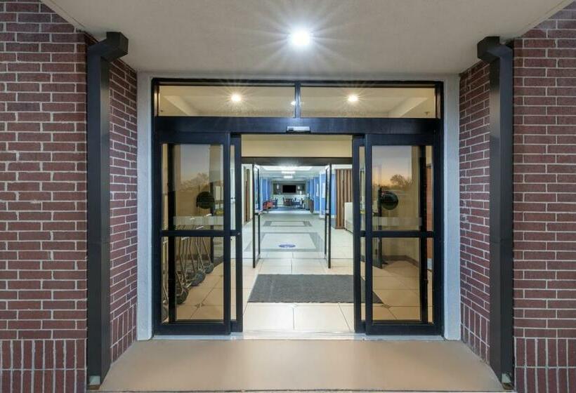 فندق Holiday Inn Express And Suites Pryor, An Ihg