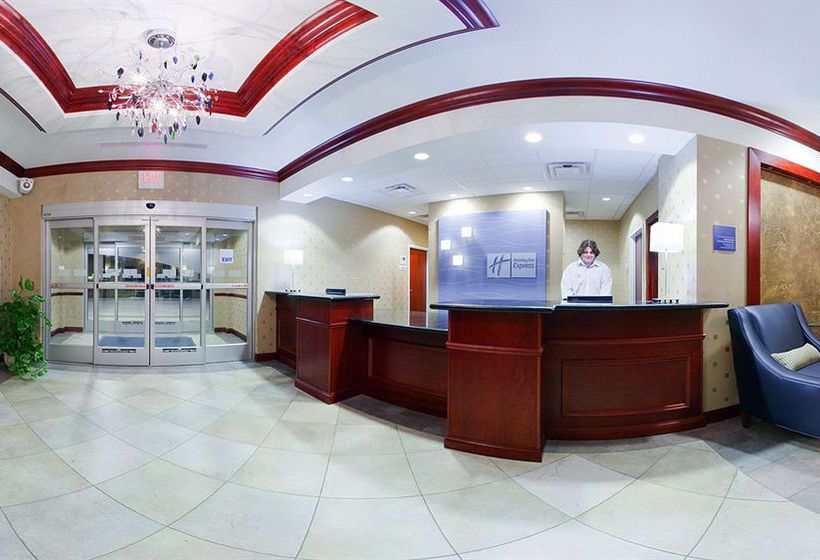 בית מלון כפרי Holiday Inn Express  Bentleyville