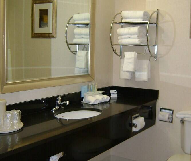 فندق Holiday Inn Express Carneys Point New Jersey Turnpike Exit 1, An Ihg