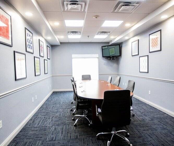 فندق Holiday Inn Express Dayton, An Ihg