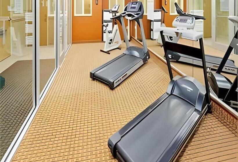 Holiday Inn Express Hotel & Suites Frackville By Ihg