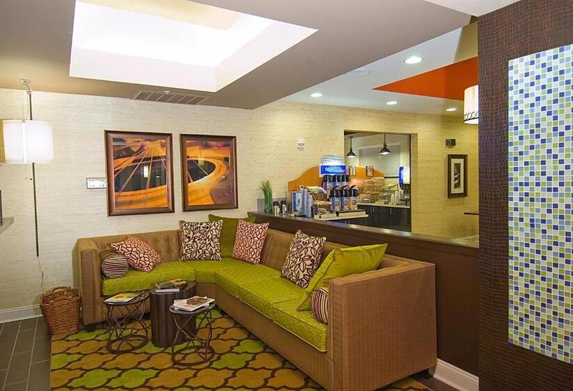 فندق Holiday Inn Express Fulton, An Ihg