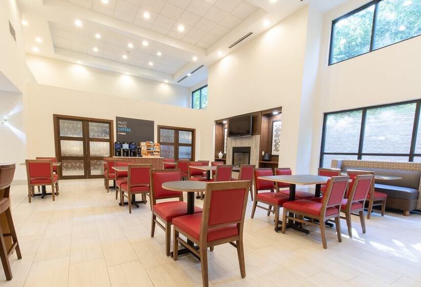 فندق Holiday Inn Express Johnson City, An Ihg