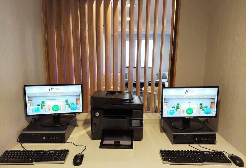 فندق Holiday Inn Express Maspeth, An Ihg