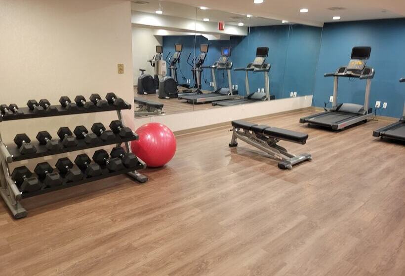 فندق Holiday Inn Express Maspeth, An Ihg