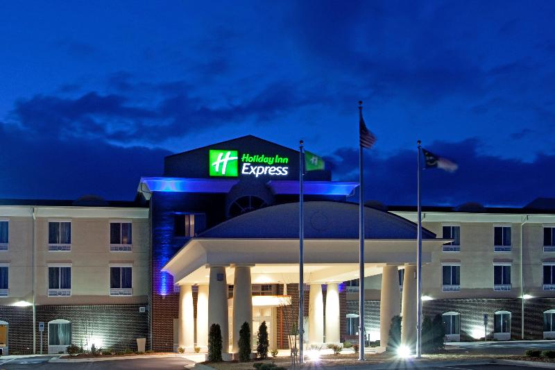 فندق Holiday Inn Express Pembroke, An Ihg