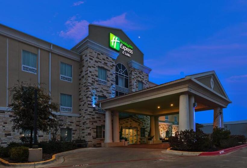 فندق Holiday Inn Express & Suites Brady, An Ihg