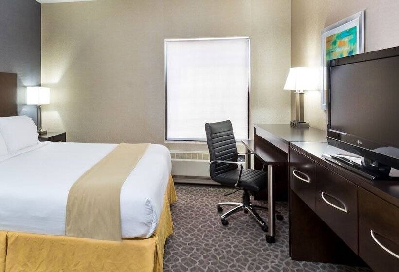 Holiday Inn Express Hotel & Suites Mt. Holly By Ihg