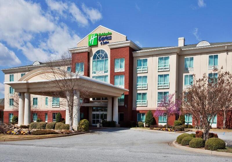 فندق Holiday Inn Express & Suites I 26 & Us 29 At Westgate Mall, An Ihg